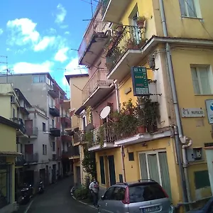 In Guest - Single With Shared Bathroom Taormina